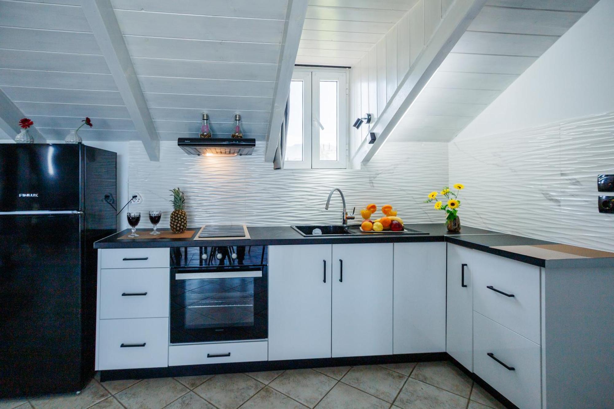 Tonias Houses - Thea House And Vrachos Attic Appartment アリカナス エクステリア 写真