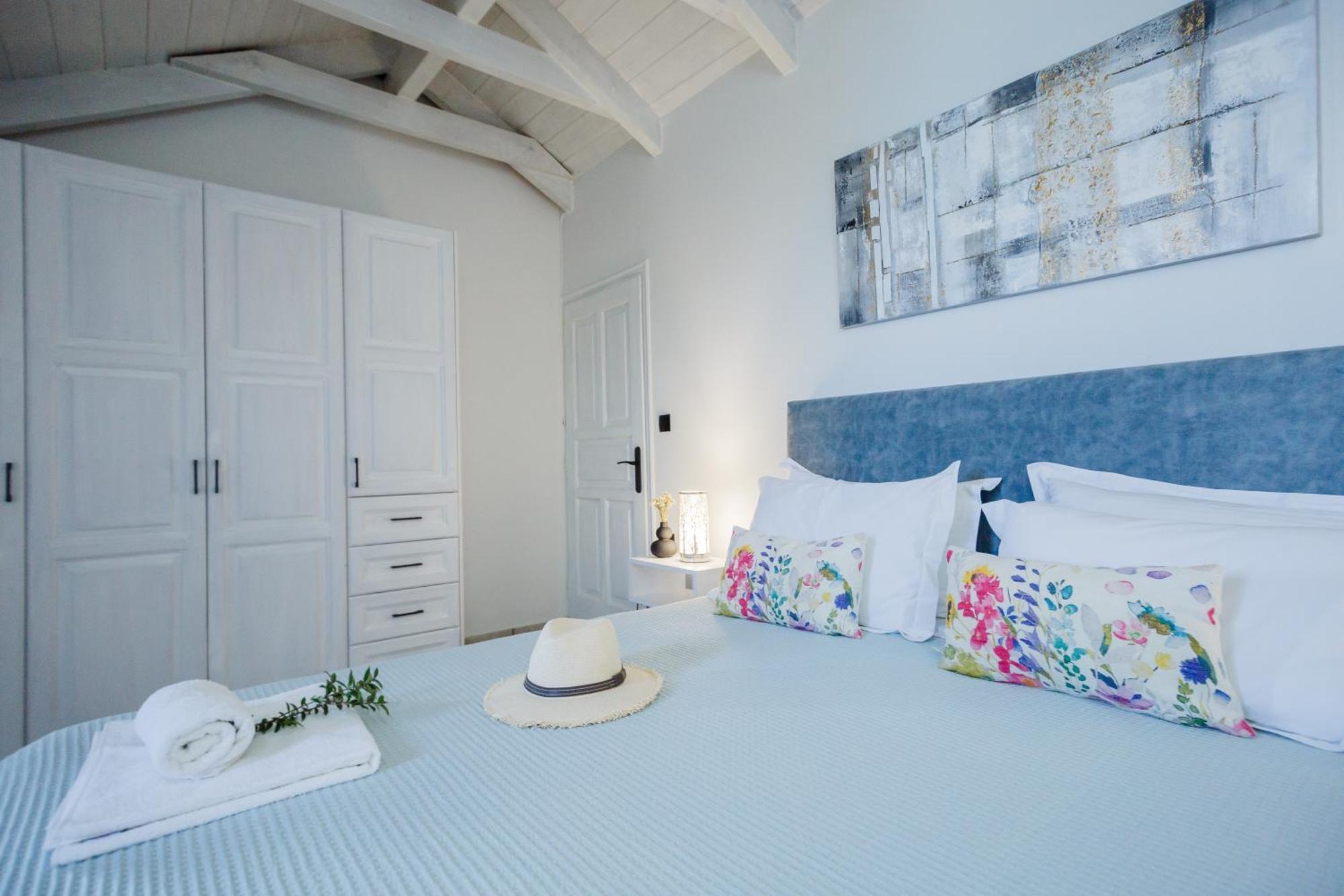 Tonias Houses - Thea House And Vrachos Attic Appartment アリカナス エクステリア 写真